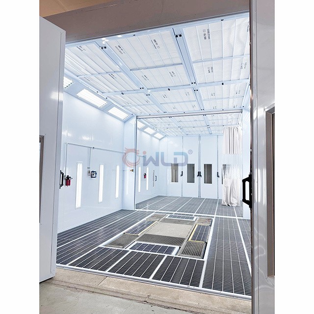 Automotive Car Paint Spray Booth In Finland