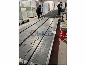 WLD-CH Spray Booth With Chains